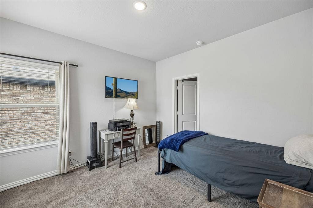 2533 Westbank Trail, Garland, TX 75042
