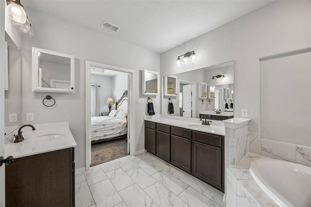 2533 Westbank Trail, Garland, TX 75042
