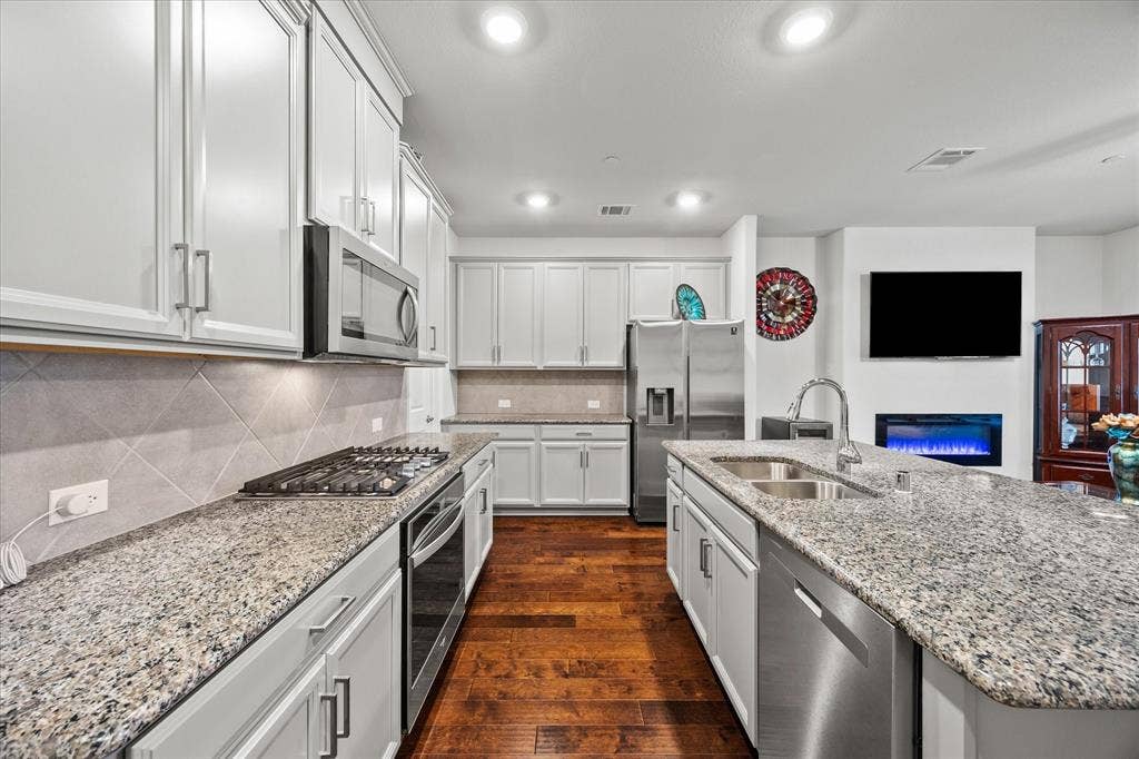 329 Baker Drive, Plano, TX 75074