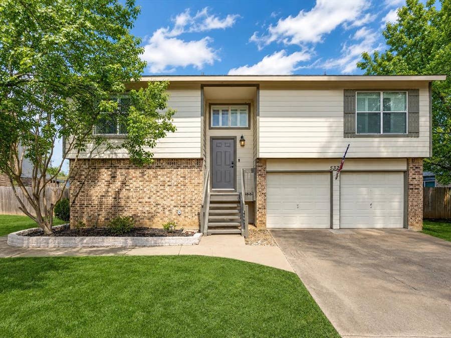 Property photo for 5324 Peterson Court, Flower Mound, TX