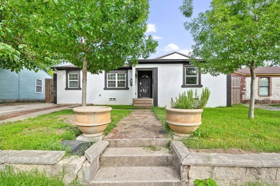 Property photo for 1736 Kirkwood Drive, Garland, TX