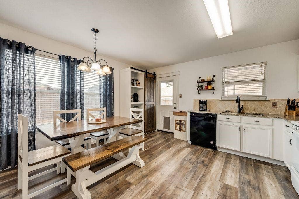 205 Dartmouth Drive, Forney, TX 75126 205 Dartmouth Drive, Forney, TX 75126