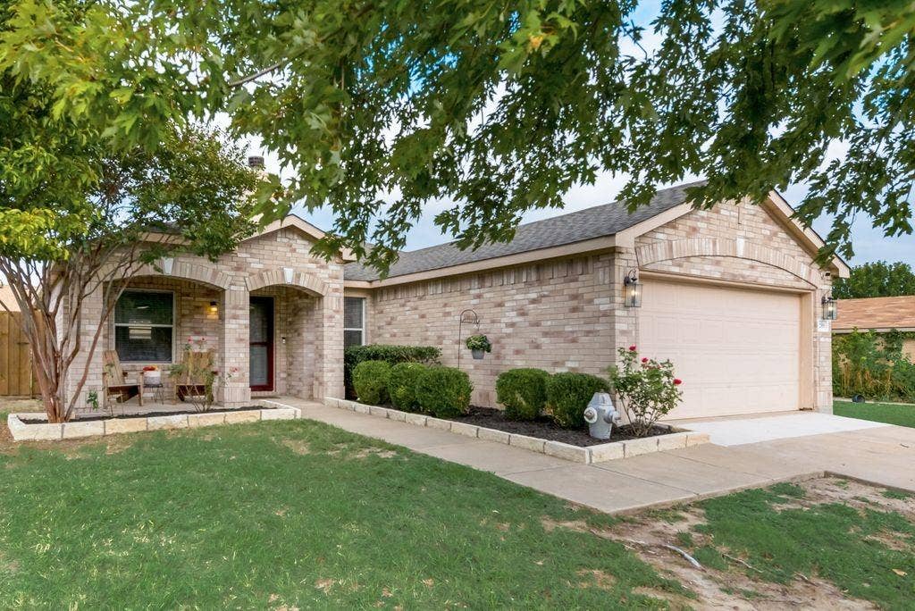 205 Dartmouth Drive, Forney, TX 75126 205 Dartmouth Drive, Forney, TX 75126