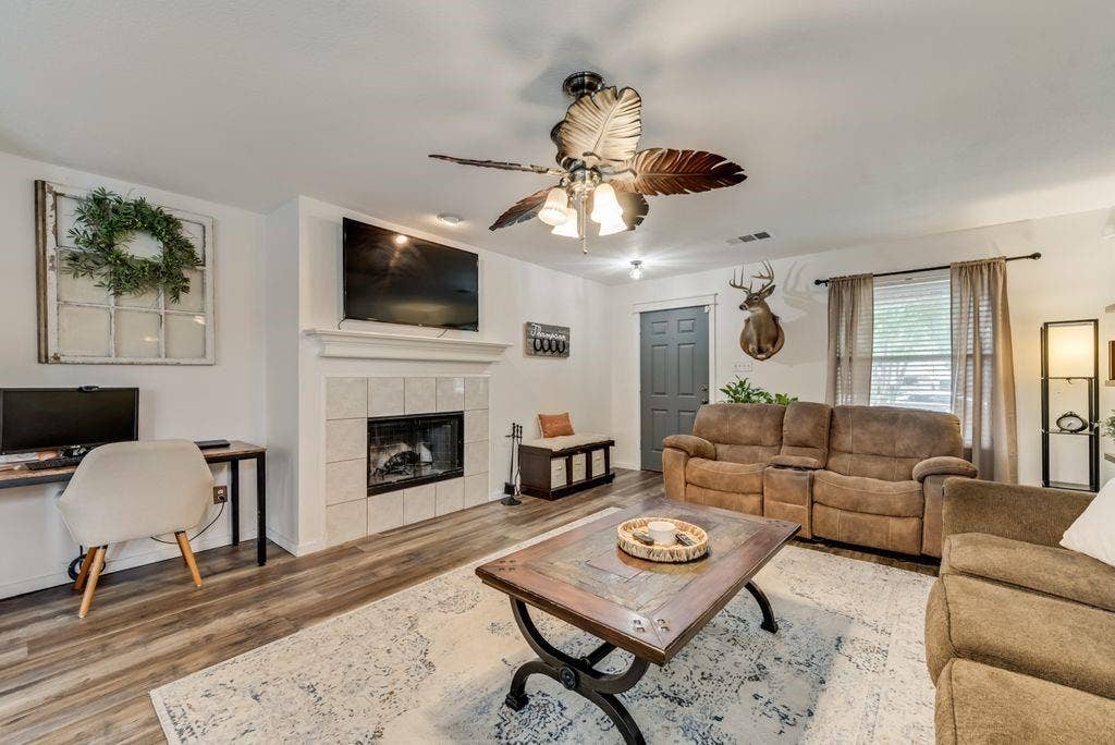 205 Dartmouth Drive, Forney, TX 75126 205 Dartmouth Drive, Forney, TX 75126