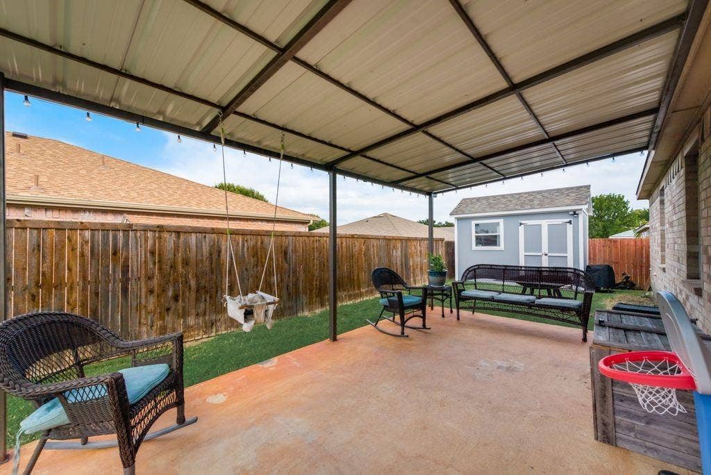 205 Dartmouth Drive, Forney, TX 75126 205 Dartmouth Drive, Forney, TX 75126