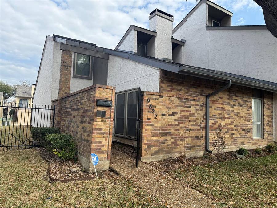 Property photo for 9822 Amberton Parkway, Dallas, TX