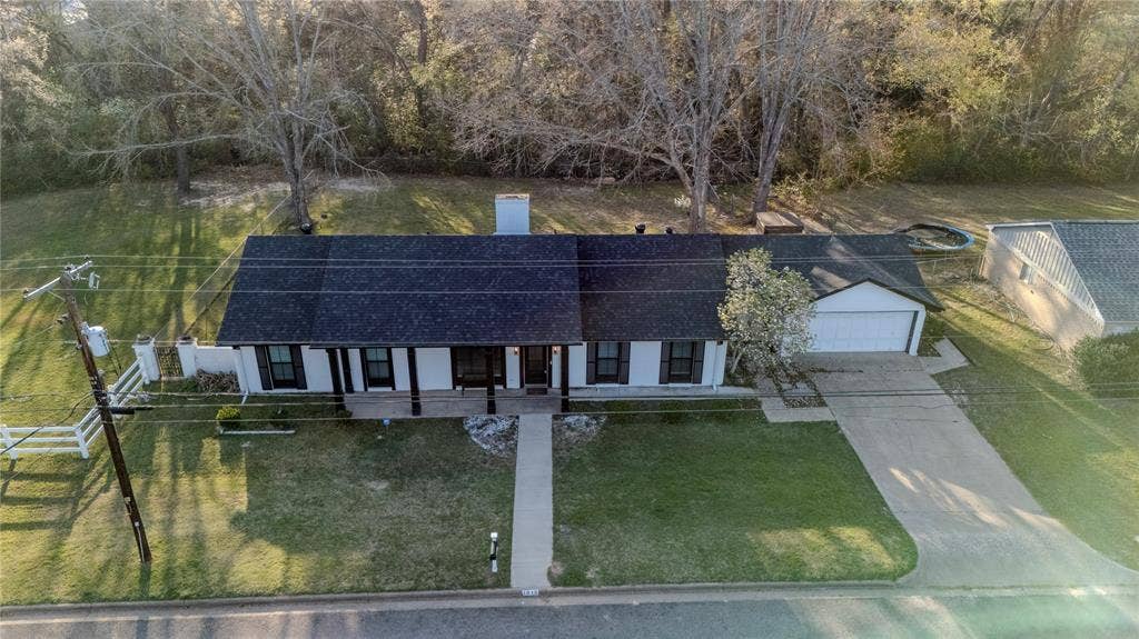1010 Bel Air Drive, Athens, TX 75751 1010 Bel Air Drive, Athens, TX 75751