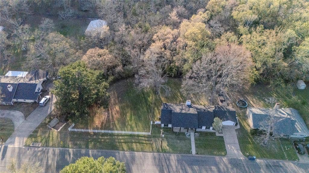 1010 Bel Air Drive, Athens, TX 75751 1010 Bel Air Drive, Athens, TX 75751