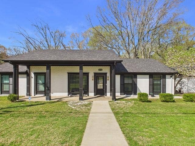 1010 Bel Air Drive, Athens, TX 75751 1010 Bel Air Drive, Athens, TX 75751