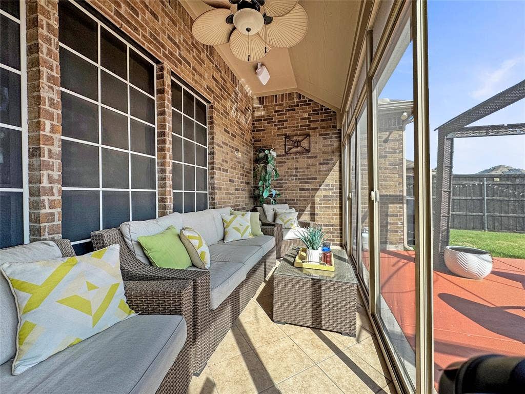 904 Regal Bluff Lane, DeSoto, TX 75115 904 Regal Bluff Lane, DeSoto, TX 75115