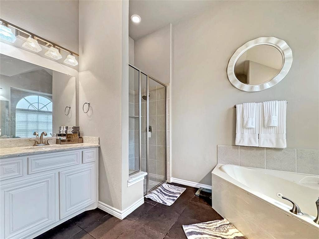 904 Regal Bluff Lane, DeSoto, TX 75115 904 Regal Bluff Lane, DeSoto, TX 75115