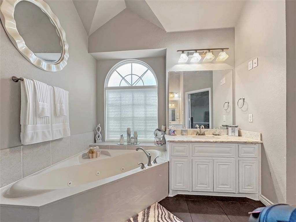 904 Regal Bluff Lane, DeSoto, TX 75115 904 Regal Bluff Lane, DeSoto, TX 75115