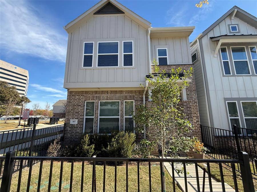 Property photo for 507 Mission Trail, #B3A, Arlington, TX