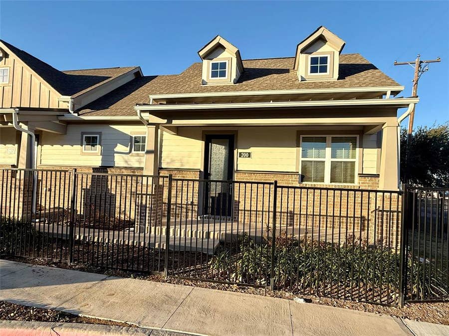 Property photo for 760 W Bedford Euless Road, #200, Hurst, TX