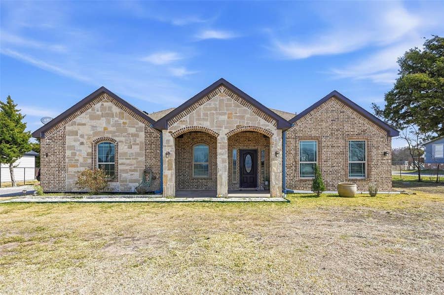 Property photo for 559 Northstar Road, Fate, TX