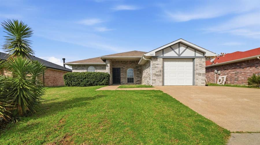 Property photo for 1607 Tampa Bay Drive, Dallas, TX