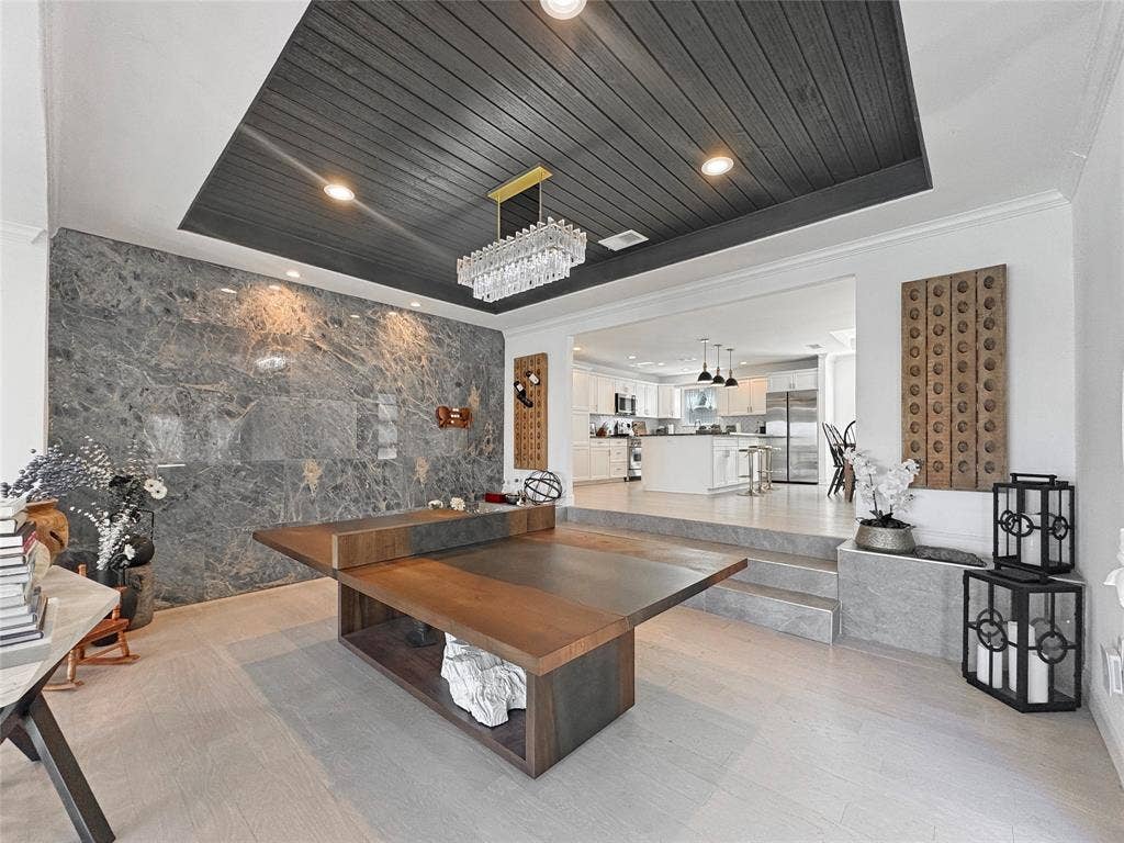 4401 Clarke Drive, Fort Worth, TX 76135 Plenty of room for dinner parties all summer long!