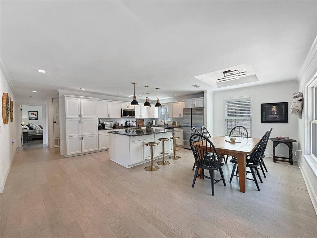 4401 Clarke Drive, Fort Worth, TX 76135 Huge kitchen space for all the chefs.