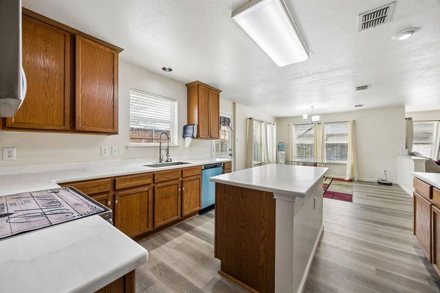 Property photo for 4706 Creekview Lane, Balch Springs, TX