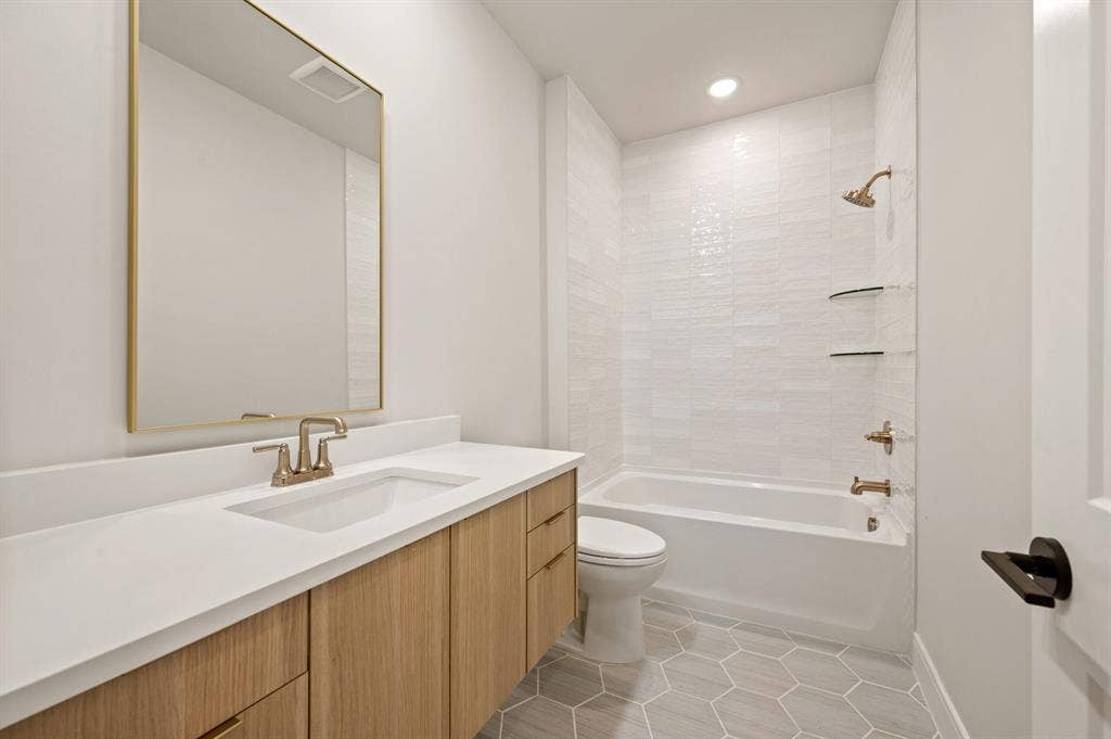 1352 Cherry Hills Lane, Irving, TX 75038 5