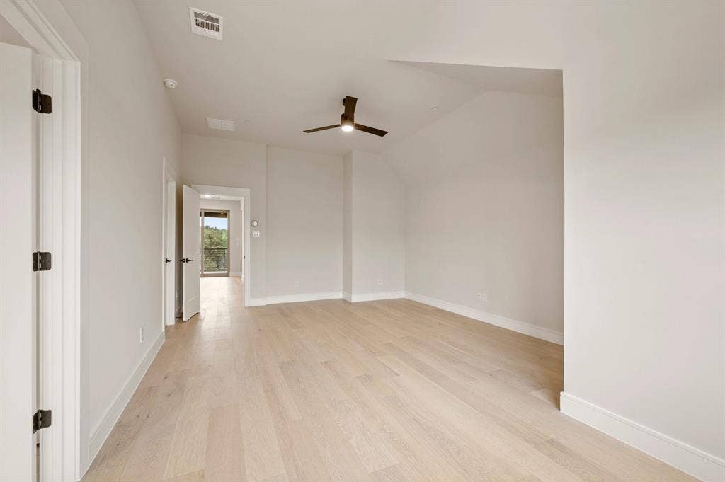 1352 Cherry Hills Lane, Irving, TX 75038 24