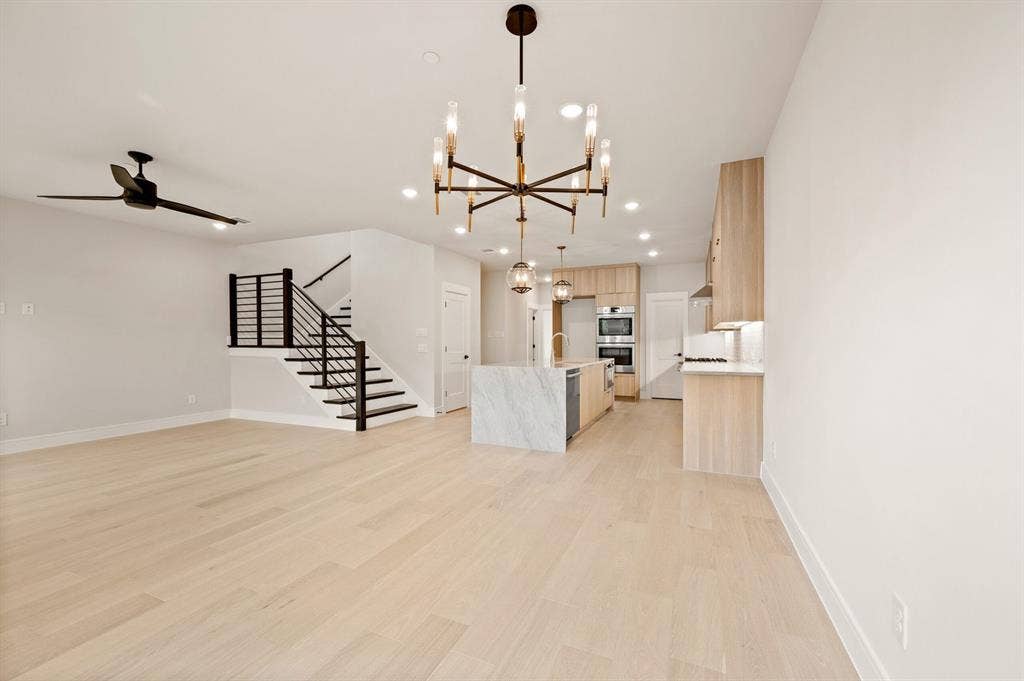 1352 Cherry Hills Lane, Irving, TX 75038 10