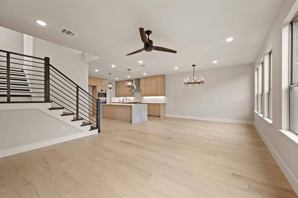 1352 Cherry Hills Lane, Irving, TX 75038 8