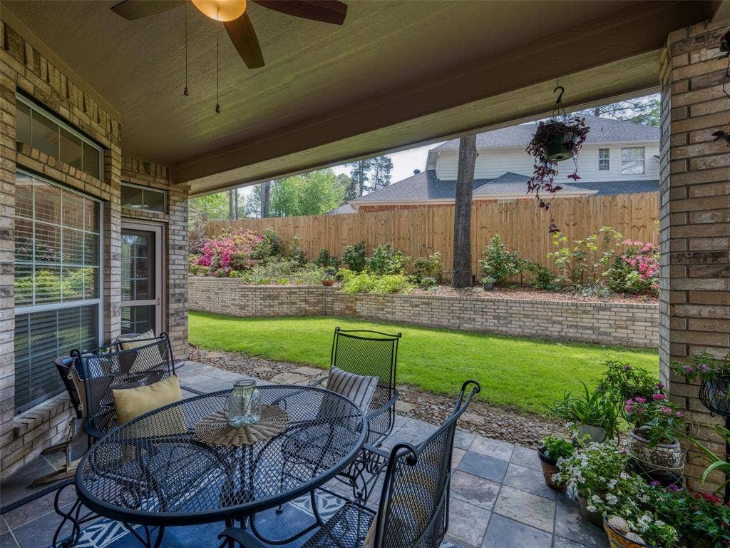1137 Ashwood Drive, Tyler, TX 75703 1137 Ashwood Drive, Tyler, TX 75703