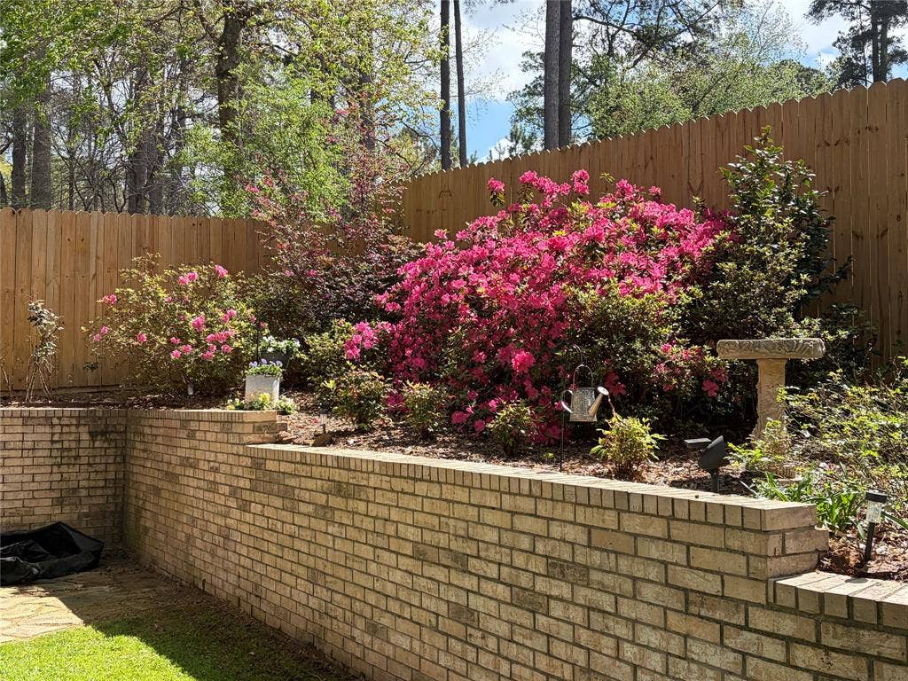 1137 Ashwood Drive, Tyler, TX 75703 Peaceful backyard