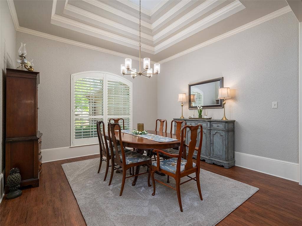 1137 Ashwood Drive, Tyler, TX 75703 The coffered ceilings bring a feeling of luxury into the dining room.