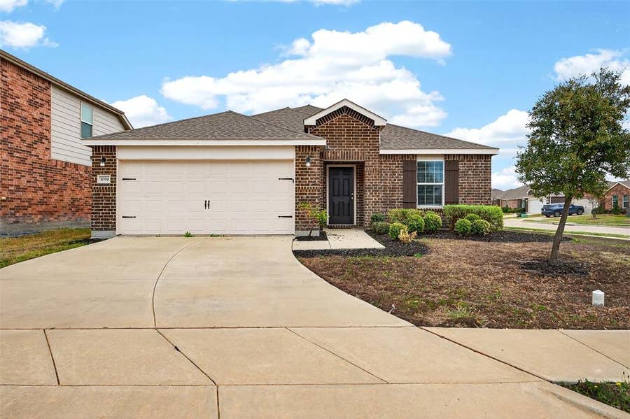 Property photo for 1019 Callahan Drive, Forney, TX
