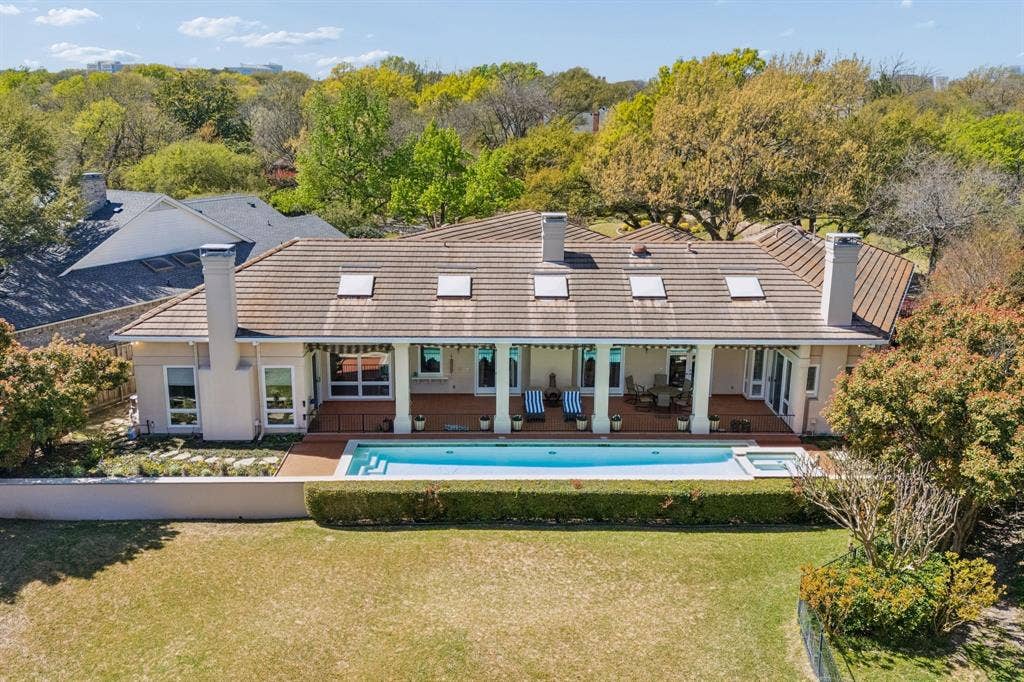 14900 Winnwood Road, Addison, TX 75254 14900 Winnwood Road, Addison, TX 75254