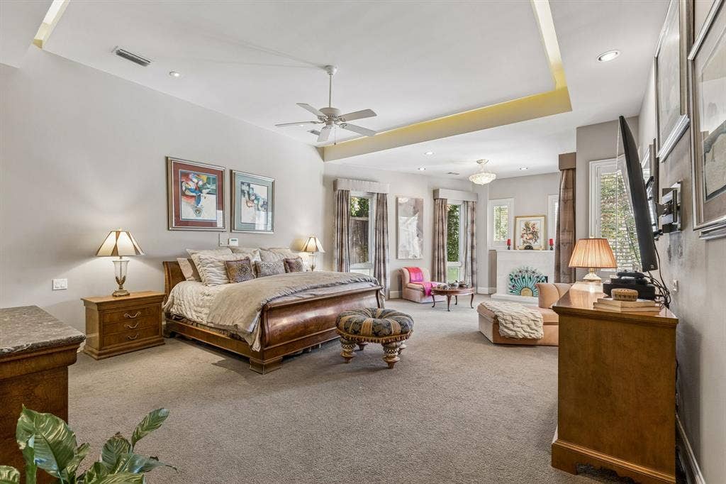 14900 Winnwood Road, Addison, TX 75254 14900 Winnwood Road, Addison, TX 75254