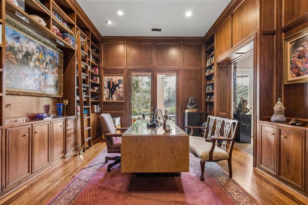 14900 Winnwood Road, Addison, TX 75254 14900 Winnwood Road, Addison, TX 75254