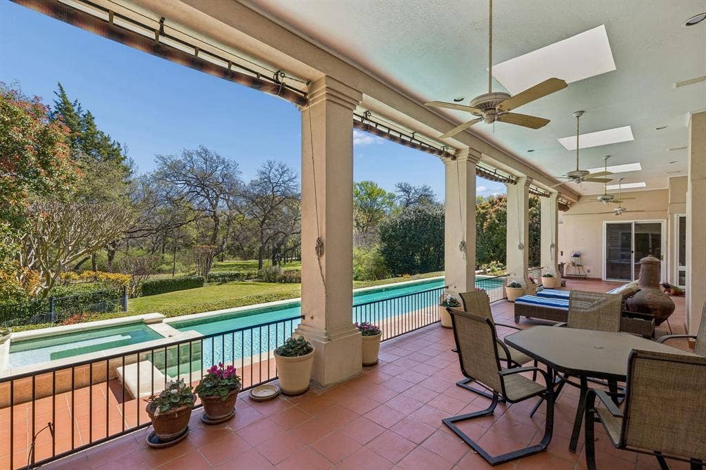 14900 Winnwood Road, Addison, TX 75254 14900 Winnwood Road, Addison, TX 75254