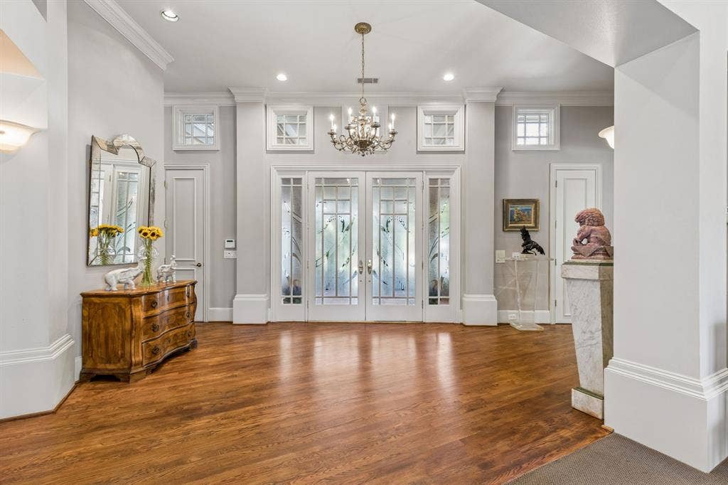 14900 Winnwood Road, Addison, TX 75254 14900 Winnwood Road, Addison, TX 75254