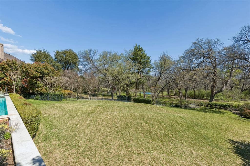14900 Winnwood Road, Addison, TX 75254 14900 Winnwood Road, Addison, TX 75254