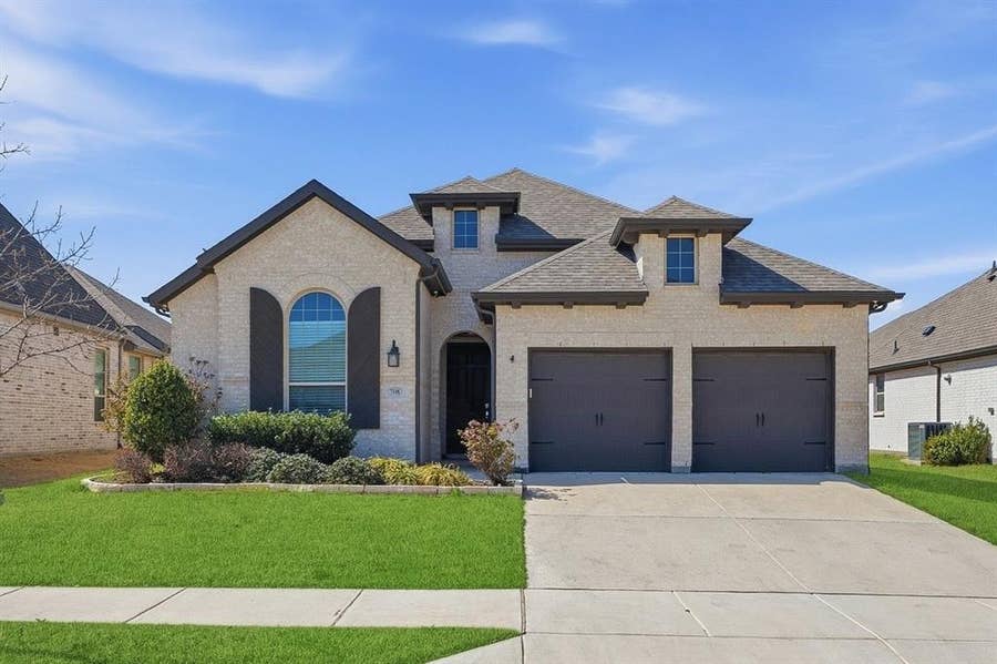 Property photo for 7508 Plumgrove Road, Fort Worth, TX