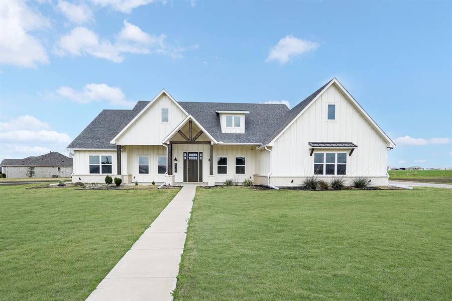 Property photo for 4929 Caddo Crossing Drive, Caddo Mills, TX