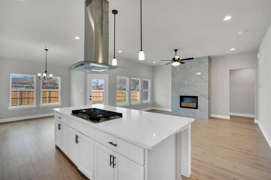 Property photo for 340 E Marshall Court, Palmer, TX