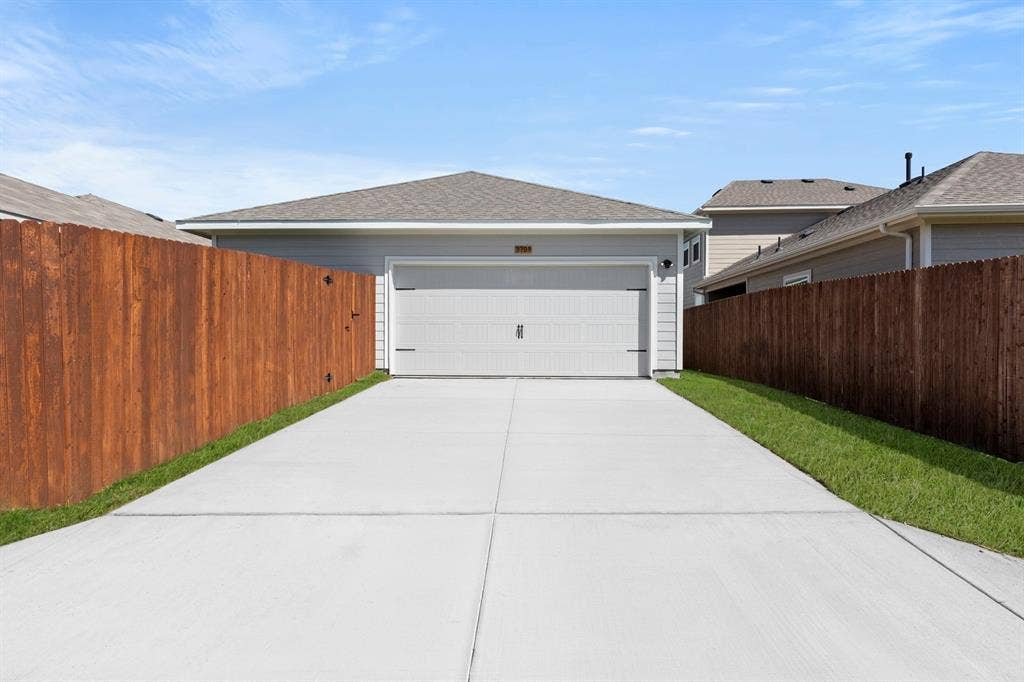 3709 Jade Lane, Crandall, TX 75114 26. 3709 Jade - Back