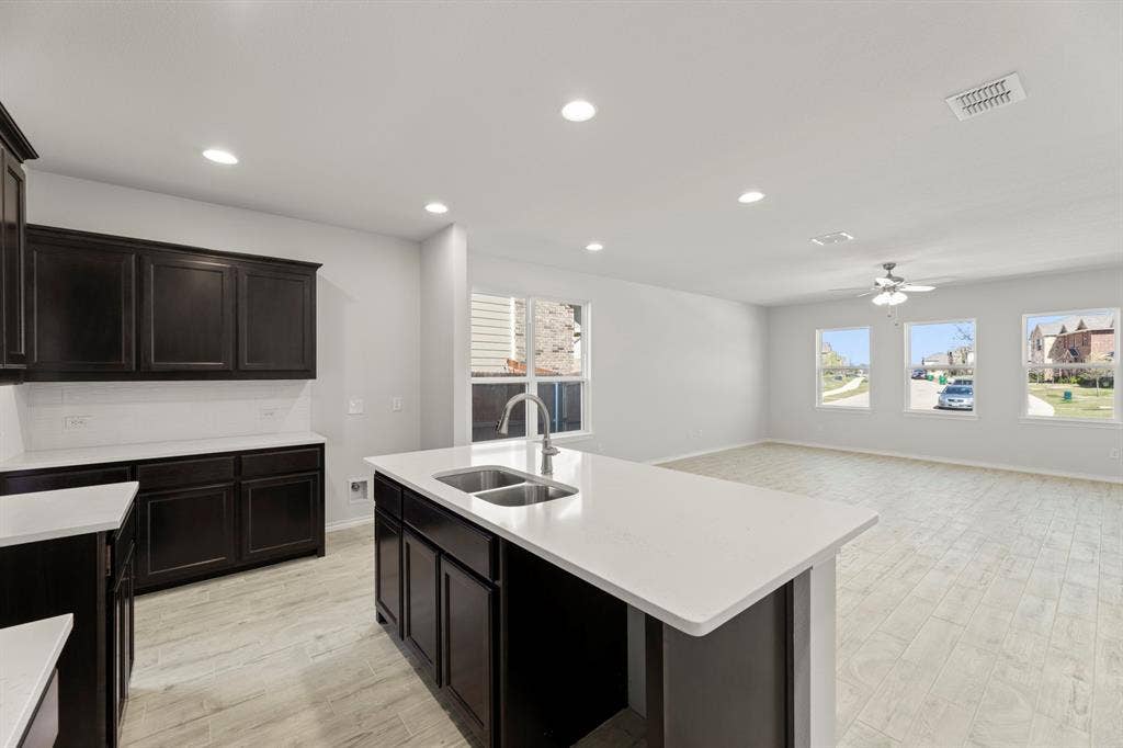 3709 Jade Lane, Crandall, TX 75114 12. 3709 Jade - Kitchen (3)