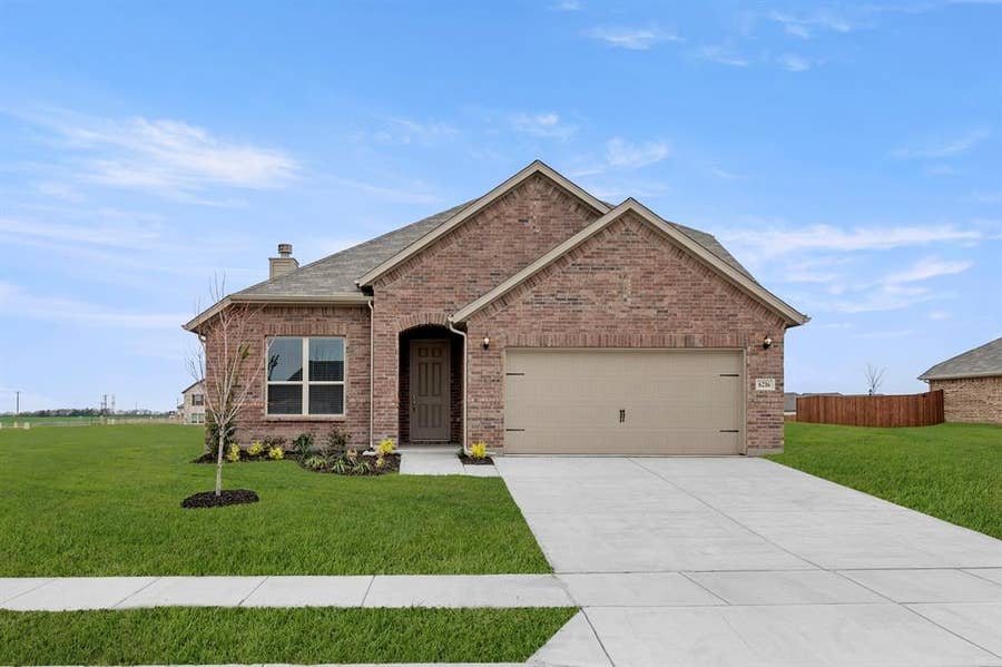 Property photo for 6216 Havature Way, Royse City, TX
