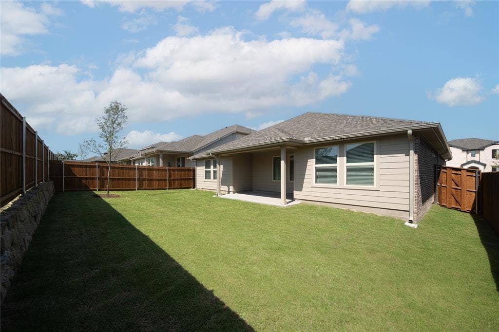 221 Thorn Creek Drive, Anna, TX 75409 Backyard
