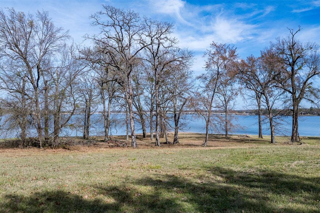 5660 Deerfield Lane, Mabank, TX 75156 5660 Deerfield Lane, Mabank, TX 75156