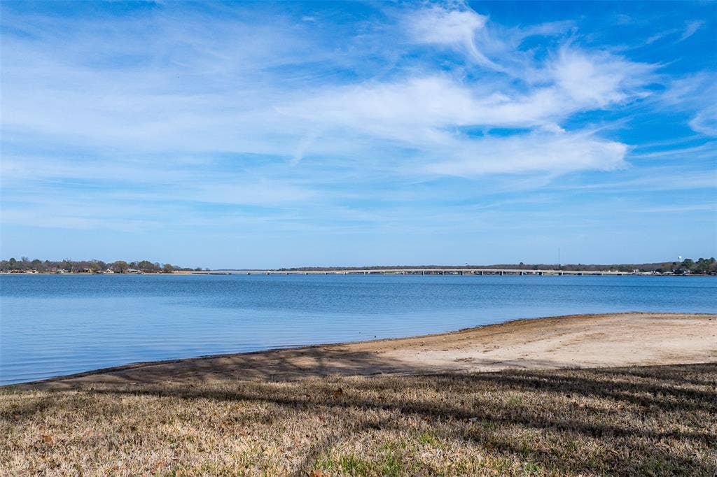 5660 Deerfield Lane, Mabank, TX 75156 5660 Deerfield Lane, Mabank, TX 75156