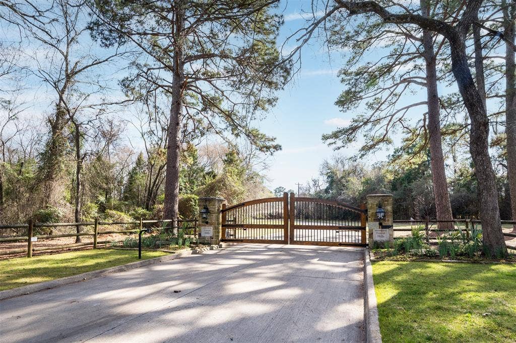 5660 Deerfield Lane, Mabank, TX 75156 Gated Entry