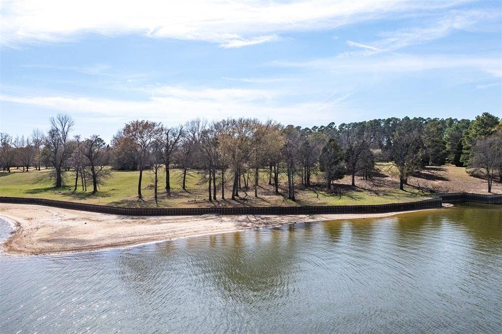 5660 Deerfield Lane, Mabank, TX 75156 5660 Deerfield Lane, Mabank, TX 75156