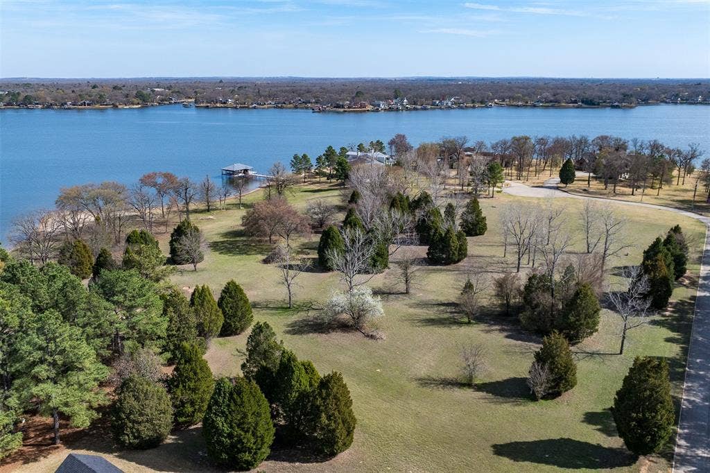 5660 Deerfield Lane, Mabank, TX 75156 5660 Deerfield Lane, Mabank, TX 75156