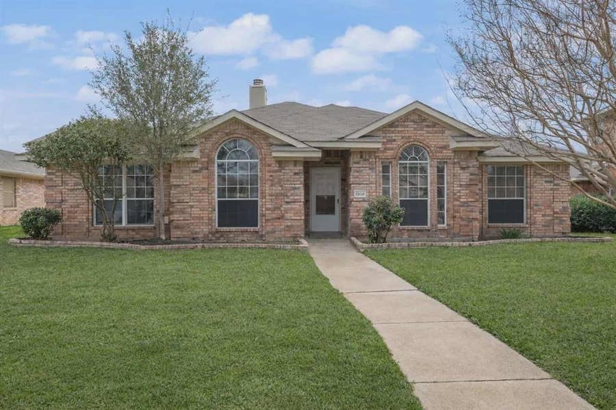 Property photo for 1306 Woodmont Drive, Allen, TX